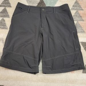 Kuhl Men's Performance Gray Cargo Shorts Size 38